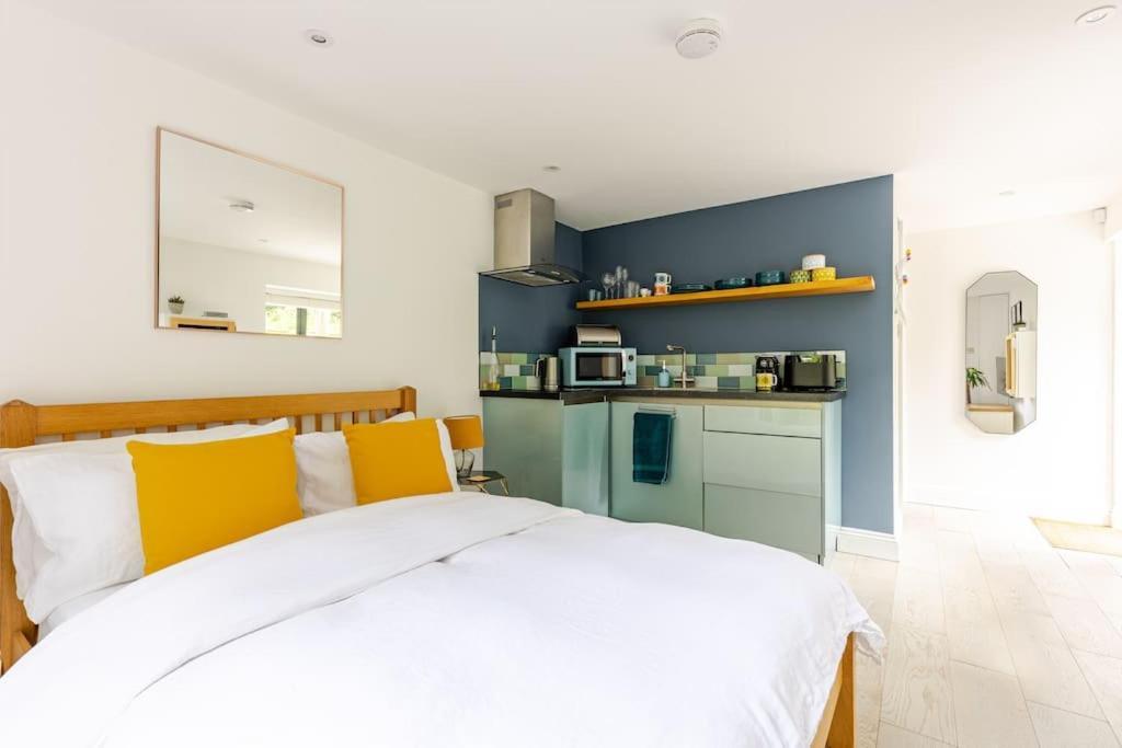 Apartamento Cosy Cotswolds Retreat Near Bath & Castle Combe Chippenham  Exterior foto